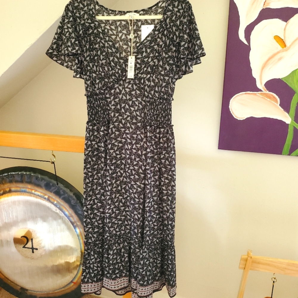 Max studio summer dress . Medium , floral